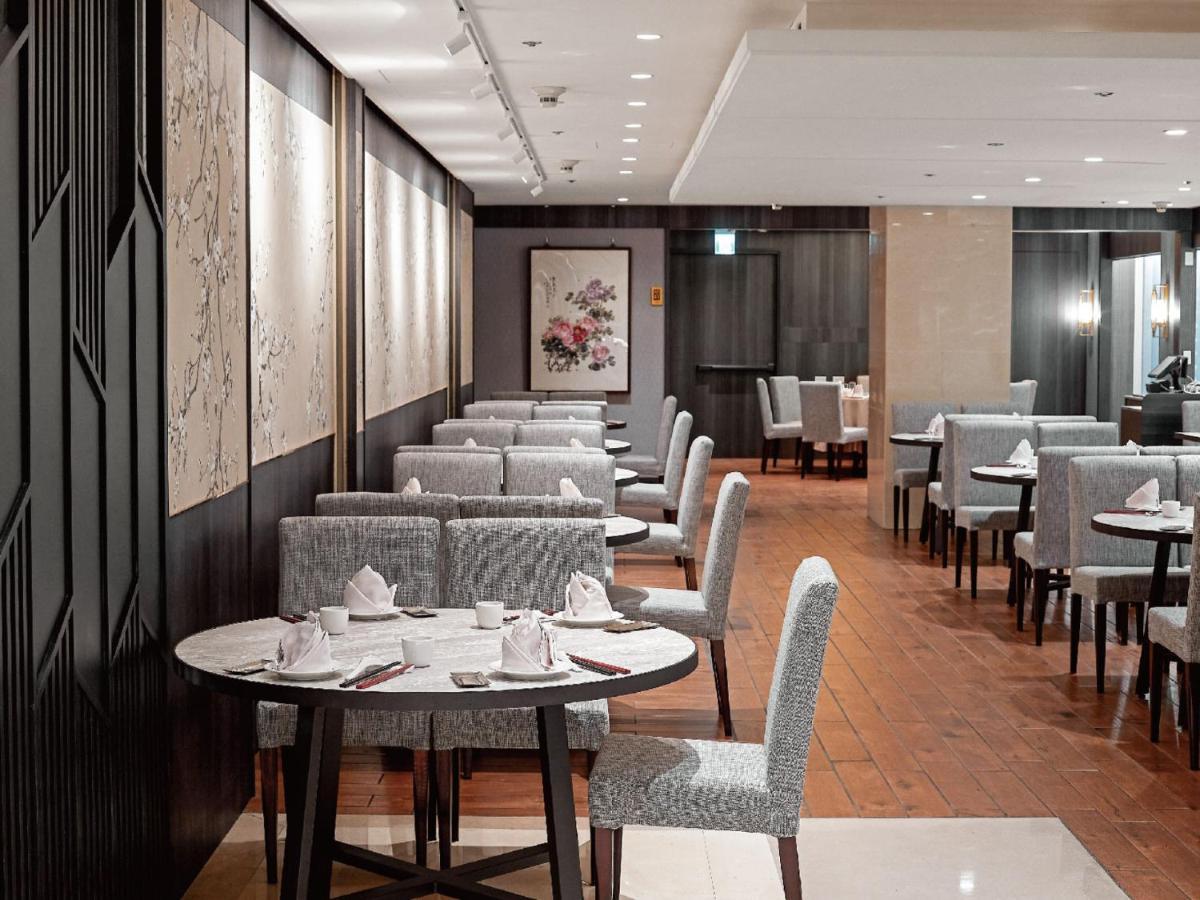 Windsor Hotel Taichung Bagian luar foto Interior of the restaurant